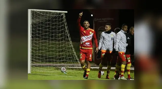 Neumann marca el segundo del Huancayo que significó el empate FOTO: Manuel Tovar