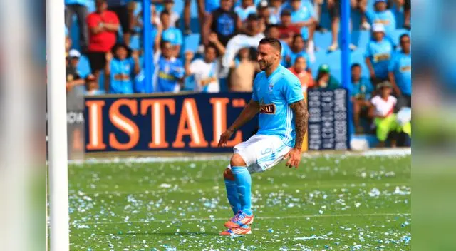 Emanuel Herrera marcó dos goles en la victoria 5-0 ante Ayacucho Emanuel Herrera marcó dos goles en la victoria 5-0 ante Ayacucho