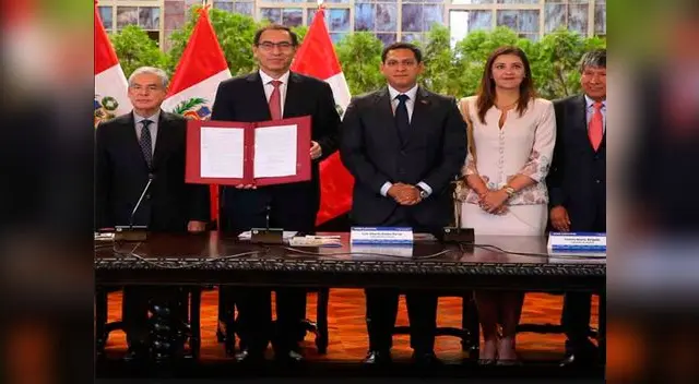Presidente Martín Vizcarra promulgó ley contra el cambio climático Presidente Martín Vizcarra promulgó ley contra el cambio climático
