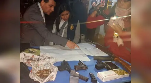 Se le encontraron armas a sospechosos Se le encontraron armas a sospechosos