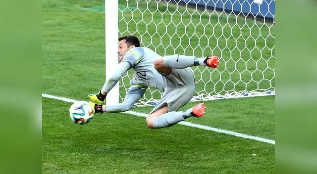 Júlio César contó detalles de su carrera como arquero