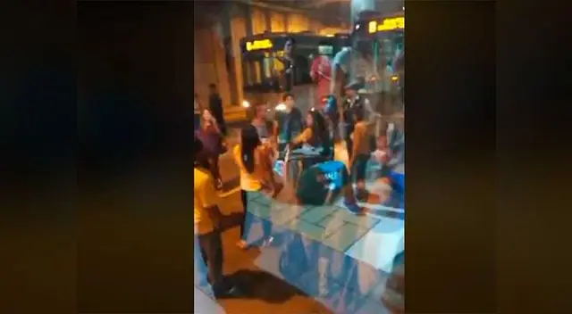 Indignación por falta de buses en la Estación Central Indignación por falta de buses en la Estación Central