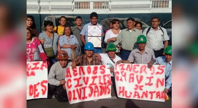 Mineros de Chavín de Huantar son ahora Defensores de La Democracia