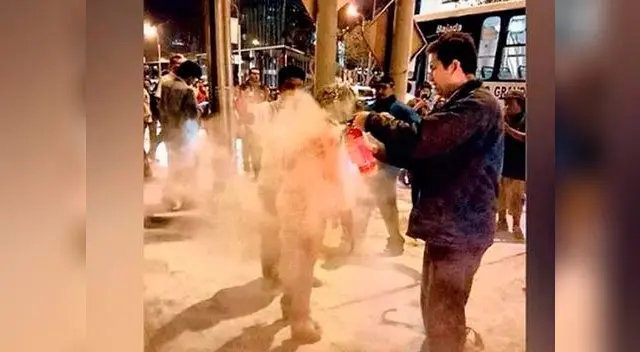 No debieron usar extintores en estudiante quemada No debieron usar extintores en estudiante quemada