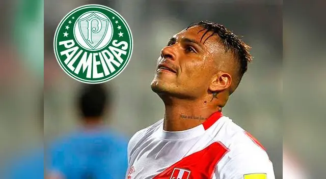 Paolo Guerrero con el escudo del Palmeiras