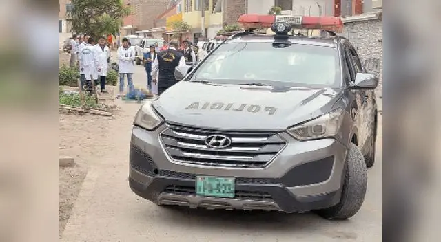 Acribillan a hombre delante de su esposa e hijos