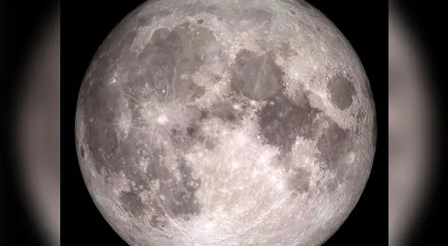 Tres objetos voladores no identificados son captados Tres objetos voladores no identificados son captados