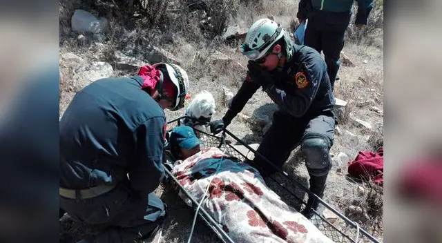Efectivos policiales rescataron a varias personas extraviadas Efectivos policiales rescataron a varias personas extraviadas