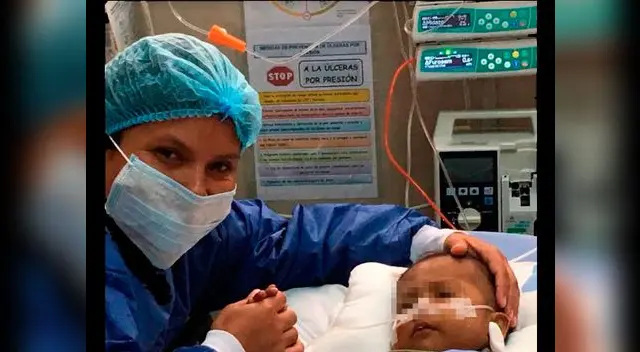 Elena Parrilla junto a Matheo su hijo trasplantado