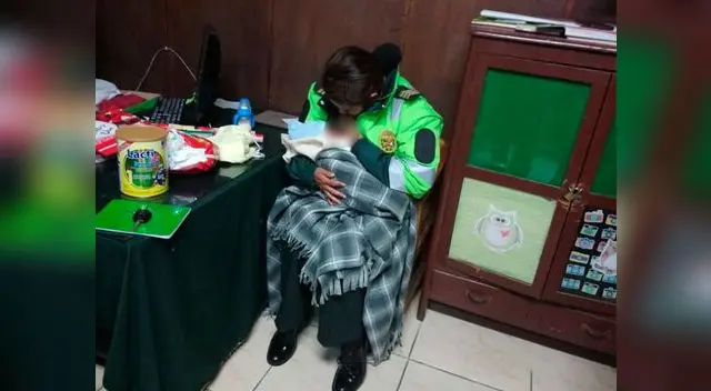 Bebé de una semana de nacido fue abandonad en una calle en Arequipa Bebé de una semana de nacido fue abandonad en una calle en Arequipa
