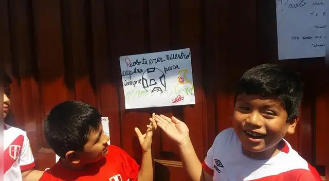 Los hinchas con Guerrero Los hinchas con Guerrero