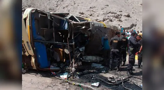 Unidad cayó en abismo y dejó un muerto y dos heridos en Cieneguilla Unidad cayó en abismo y dejó un muerto y dos heridos en Cieneguilla