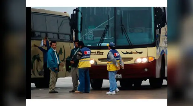 Asaltos a pasajeros en buses no paran (Foto referencial)