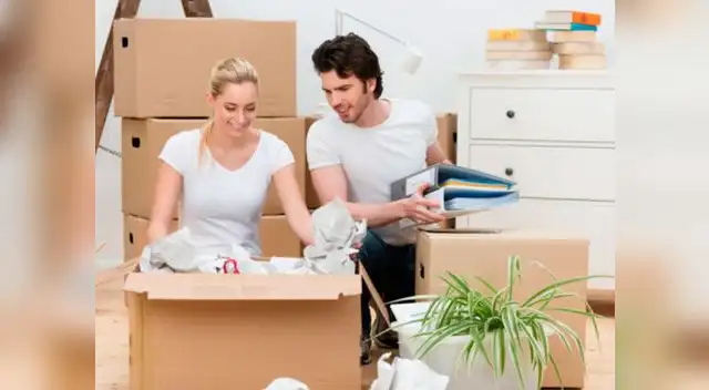 Pareja en departamento