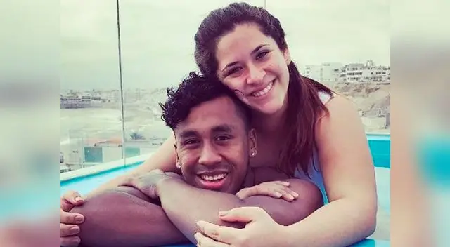 La esposa de Renato Tapia le dedicó romántico mensaje 