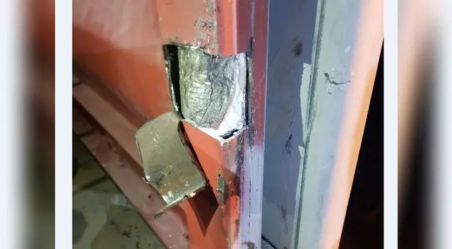 Droga estaba escondida dentro de la estructura del contenedor Droga estaba escondida dentro de la estructura del contenedor