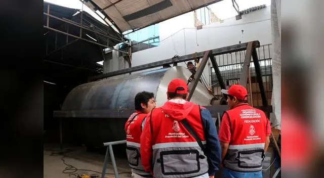 Clausuran locales sin licencia de funcionamiento