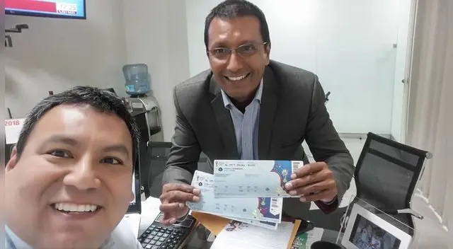 'Tigrillo' Navarro muestra sus entradas para los partidos del Mundial