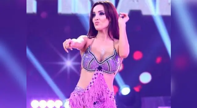 Rosángela Espinoza tuvo incómodo percance en pleno baile en EEG 