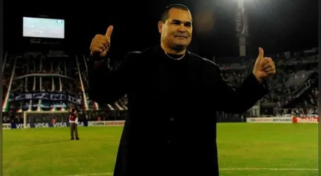 Chilavert considera que Perú se potenciará con Guerrero en el Mundial Chilavert considera que Perú se potenciará con Guerrero en el Mundial