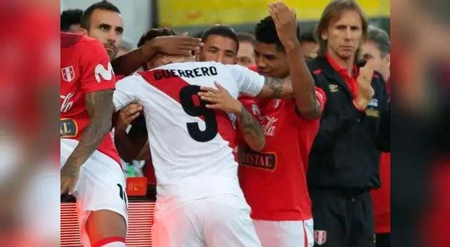 El emocionante abrazo de Paolo Guerrero y Jefferson Farfán