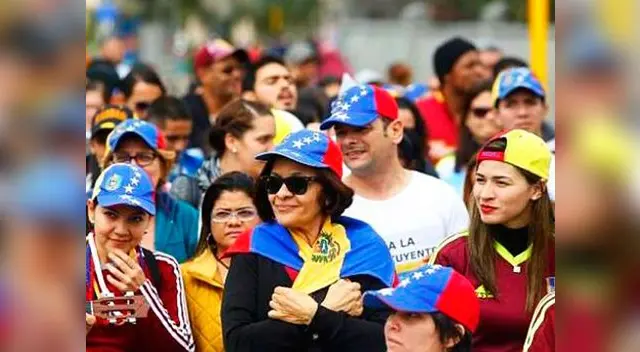 Gobierno evaluará instaurar visado para migrantes venezolanos 