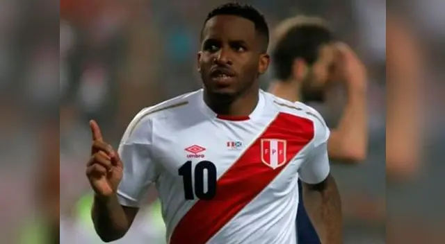 Jefferson Farfán superó golpe en el tobillo Jefferson Farfán superó golpe en el tobillo