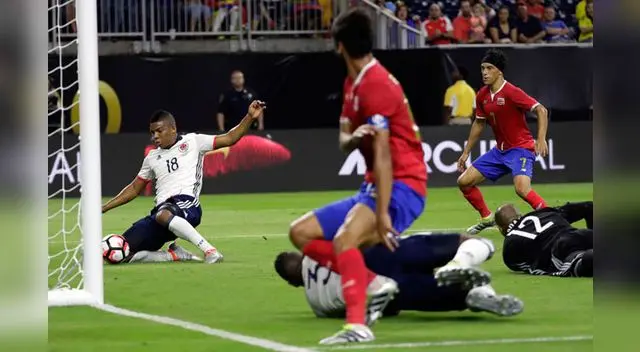 "Luché, trabajé y me esforcé en mejorar. Lo fui consiguiendo día a día hasta estar aquí y hoy, con el corazón partido en 50 millones de pedacitos, me quedo en la puerta...", dijo Fabra tras quedarse in Mundial