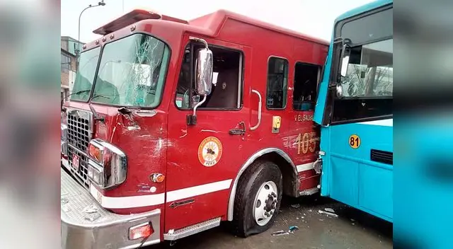 Bús de 'Los Chinos'  choca contra camión de bomberos
