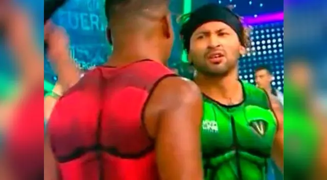 Zumba da manotazo en la cara a la 'Pantera' Zegarra Zumba da manotazo en la cara a la 'Pantera' Zegarra