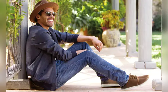 Moderniza el estilo de papá con prendas modernas y a la moda