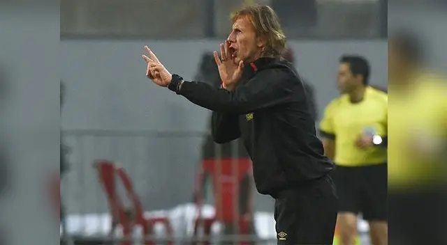 Ricardo Gareca dirige a la selección peruana desde el 2015 