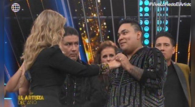Josimar Farfánr renunció en vivo a 'El Artista del Año' Josimar Farfánr renunció en vivo a 'El Artista del Año'