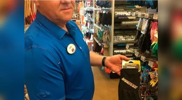 Despistado  cliente dejo olvidado anillo en ferretería