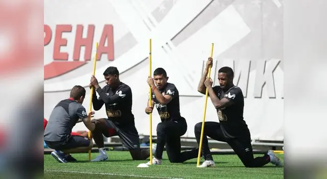 Selección peruana entrena pensando en ganarle a Francia