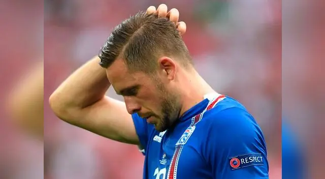 Sigurdsson mandó a las nubes el penal decisivo para su selección