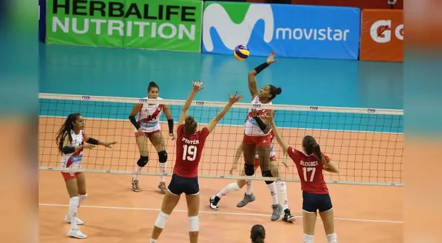 Clarivet Yllescas estuvo efectiva marcó once puntos en la victoria ante Hungría. FOTO:  FPV