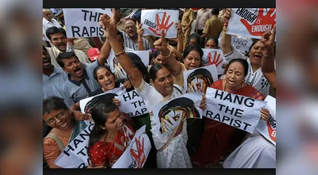 Cinco activistas violadas y filmadas en grupo en La India 