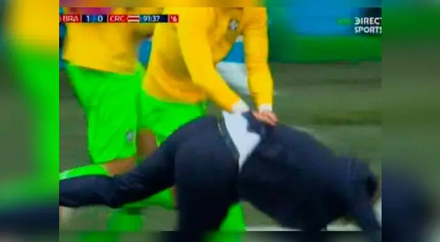 Tite quedó lesionado tras caída en celebración de gol de Brasil Tite quedó lesionado tras caída en celebración de gol de Brasil