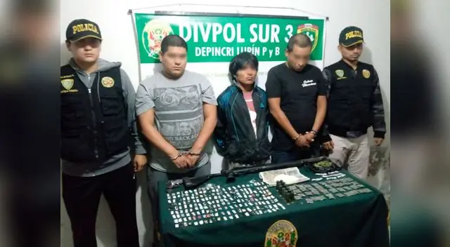 Los sujetos quisieron huir por los techos de las casas contiguas Los sujetos quisieron huir por los techos de las casas contiguas