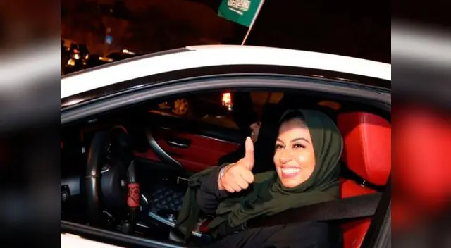 Mujer podrán conducir por primera vez en su historia en Arabia