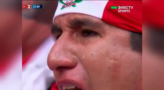 Hincha no pudo contener la emoción al gritar el gol peruano
