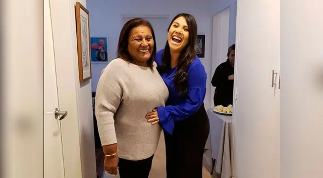 Tula Rodríguez aparece reluciente con Doña Peta