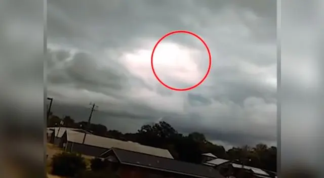 Aseguran haber captado a Dios caminando entre las nubes