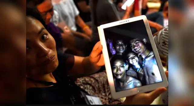Niños atrapados en cueva de Tailandia tendrían que bucear horas