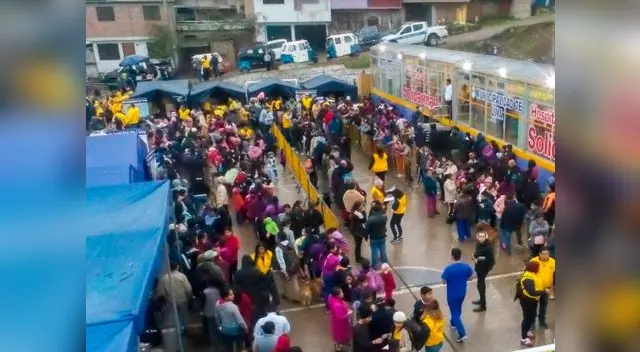 En "Ticlio Chico" arrecia el frio y llevaron ayuda para combatirlo