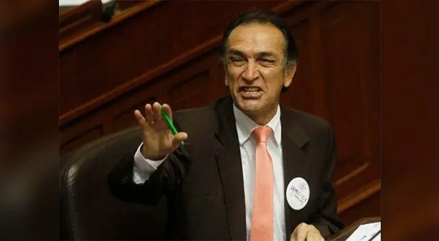 Héctor Becerril dijo que buscan 'perjudicar' a Keiko Fujimori Héctor Becerril dijo que buscan 'perjudicar' a Keiko Fujimori