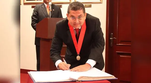 La OCMA suspendió al juez superior, Walter Ríos Montalvo por actos de corrupción y tráfico de influencias La OCMA suspendió al juez superior, Walter Ríos Montalvo por actos de corrupción y tráfico de influencias