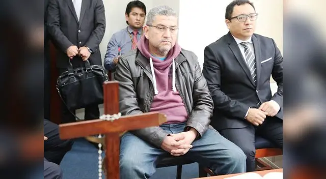 Ex juez superior Walter Ríos asistió a diligencia de control de identidad Ex juez superior Walter Ríos asistió a diligencia de control de identidad