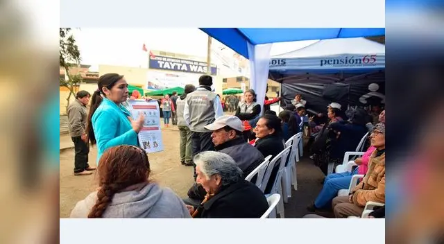 Adultos mayores fueron vacunados y atendidos en VMT